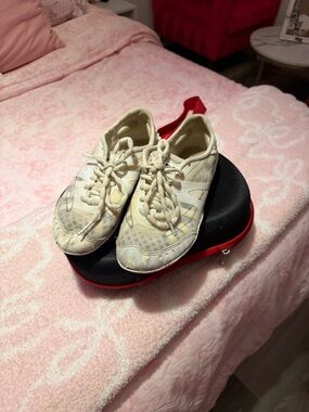 Nfinity cheer shoes white girls 4.5